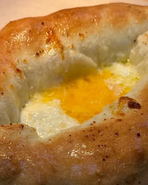 Хачапури по-аджарски